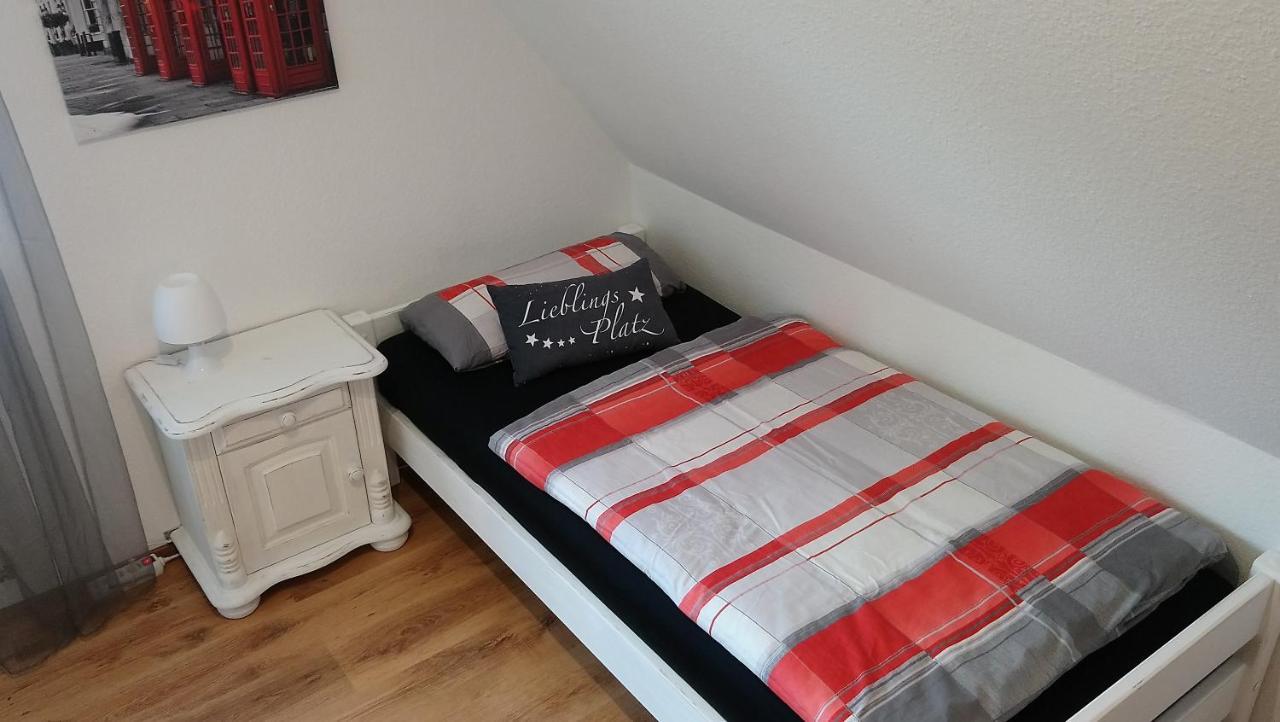 Privates Einzelzimmer Bei Der Weser-Ems-Halle Oldenburg Buitenkant foto